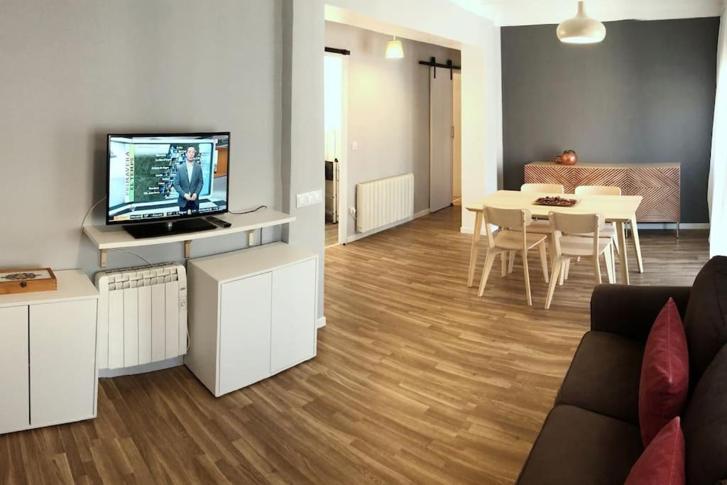 El Balco Del Bastareny Apartamento Renovado 6P กัวร์ดิโอลา เด แบร์เกดา ภายนอก รูปภาพ